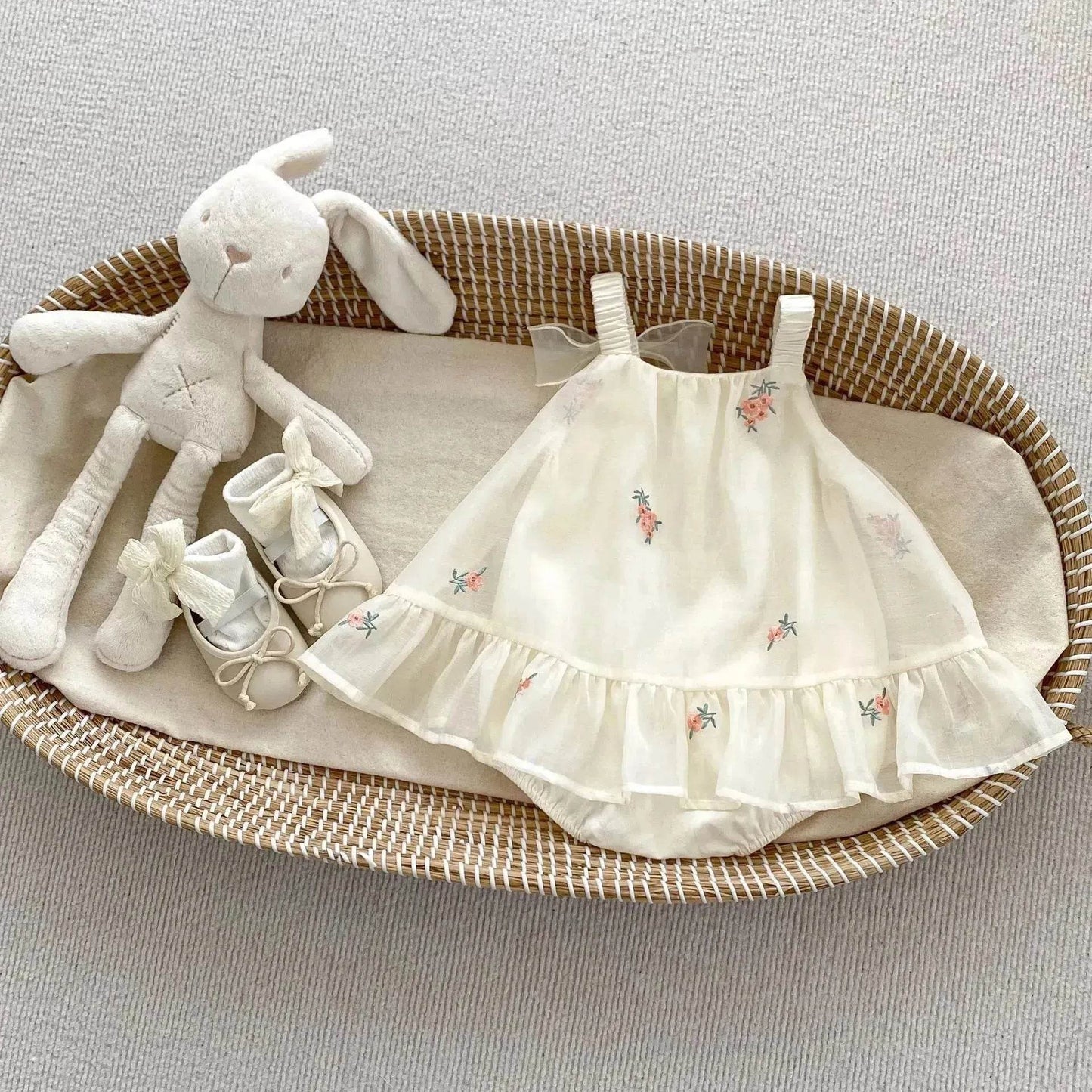 Bébé fille nouveau-née Bloomer en maille brodée avec jupe Robe décontractée pour bébé fille