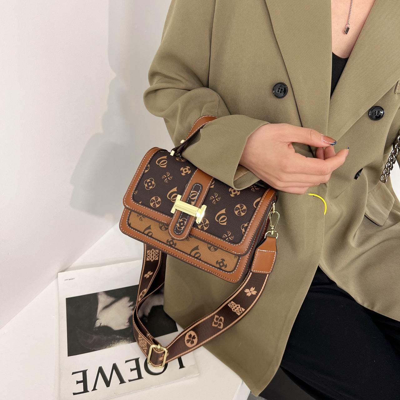 New High-grade flap shoulder crossbody bag for women