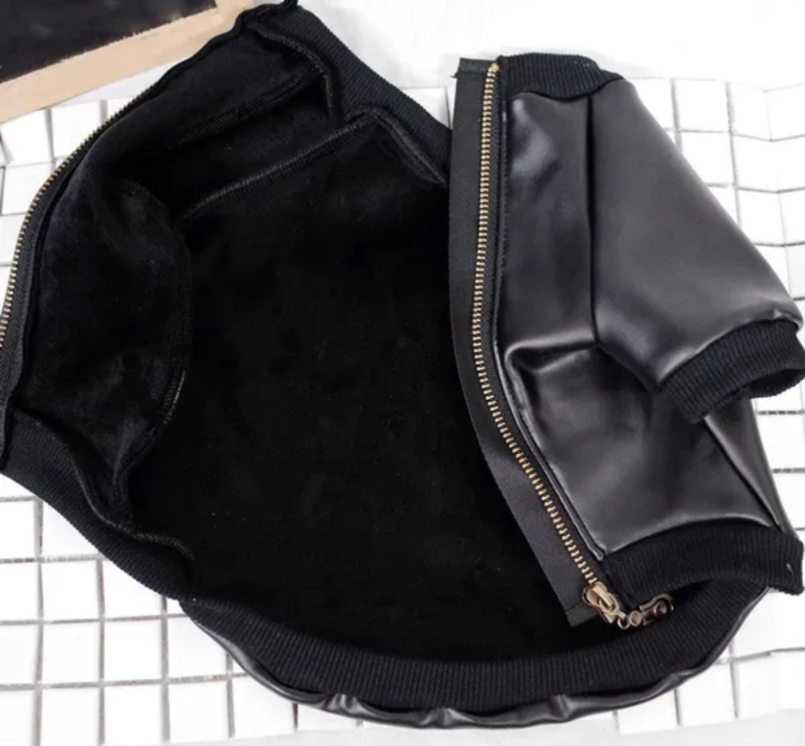 Blouson en cuir pour chien « Boujee » | Veste pour chien pour temps froid