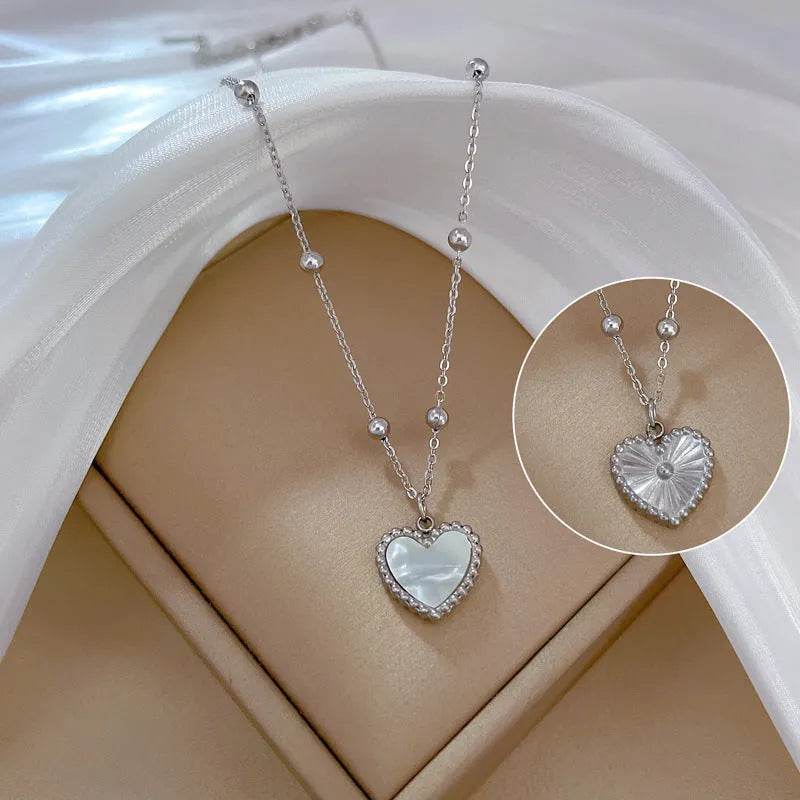 Collier Cœur Amour pour la Saint-Valentin Tempérament Personnalité Minimaliste Four Réel Or Collier Femme
