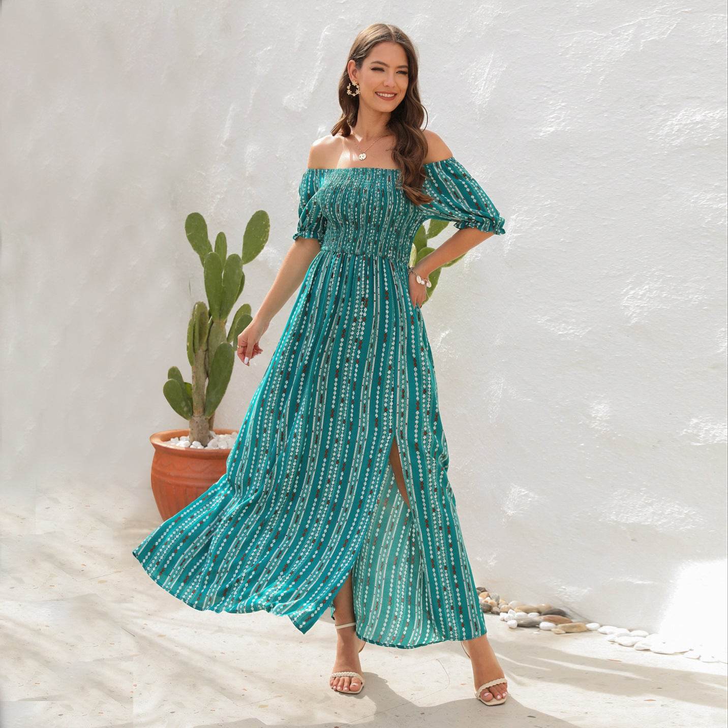 Robe longue élégante à épaules dénudées pour le printemps et l'été, en mousseline fendue, idéale pour les vacances à la plage et les séjours en station balnéaire.