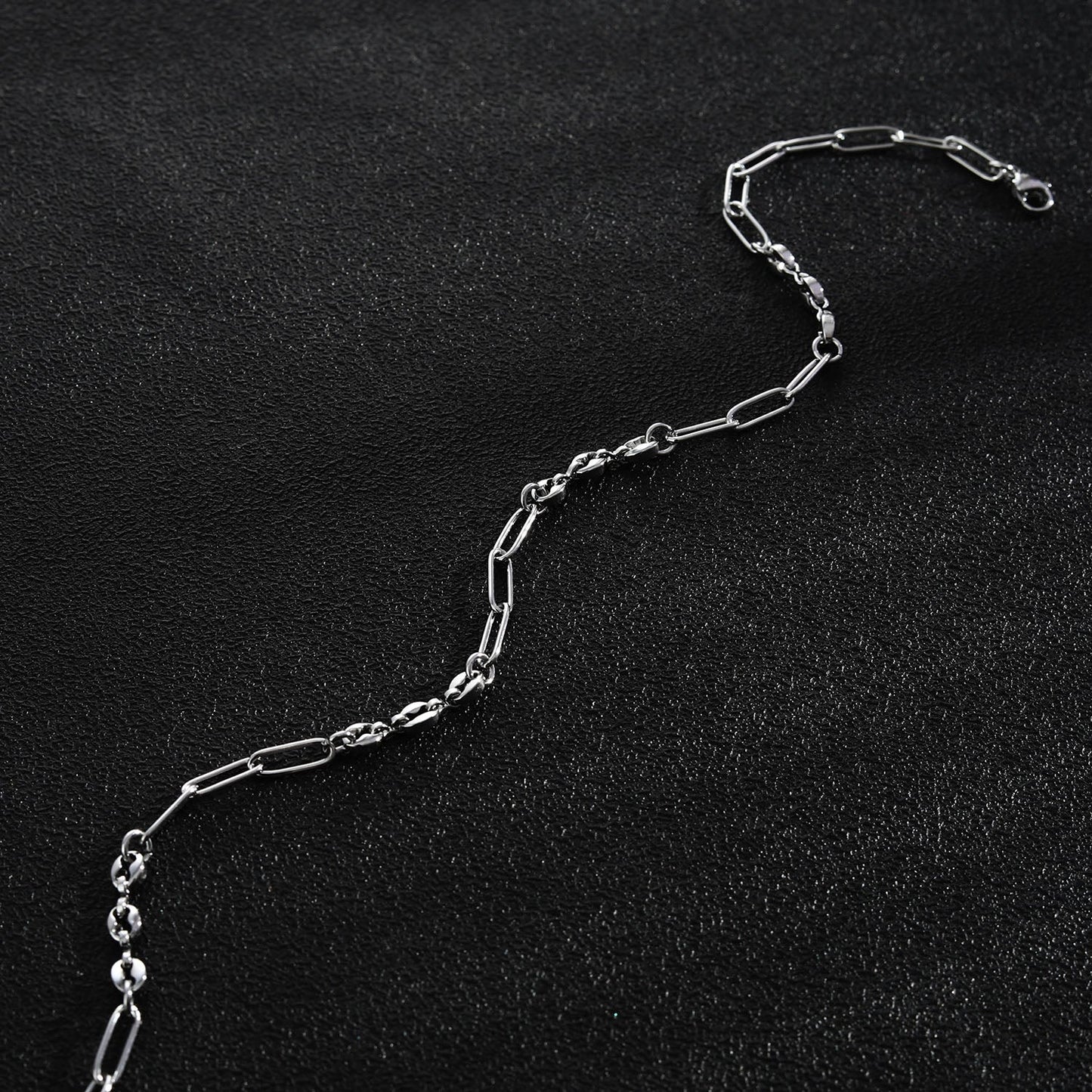 Collier chaîne AMMA Silver (Or Blanc) à maillons trombones et perles ovales