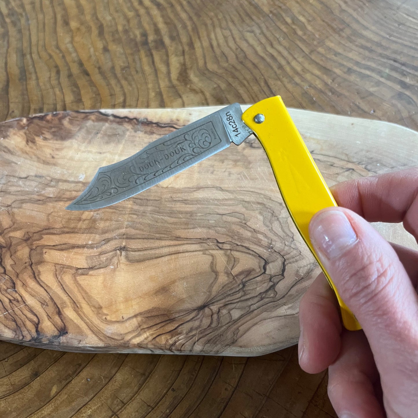 Douk-Douk Color Utility Pocket Knife, 160mm