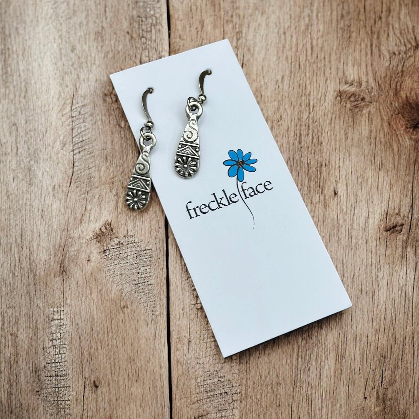 Detailed Drop Earrings