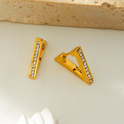 BACALAR Or : Boucles d'oreilles créoles triangulaires serties de pierres d'oxyde de zirconium (CZ)