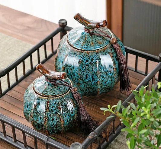 Chin Tea Jar