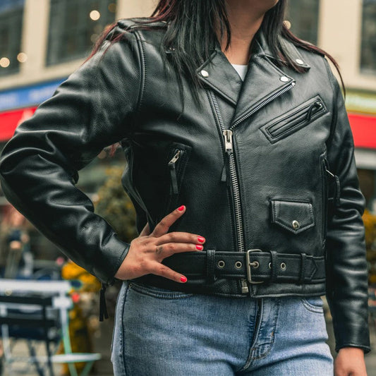 Veste de moto en cuir pour femme. Doublure thermique matelassée et cuir de vachette