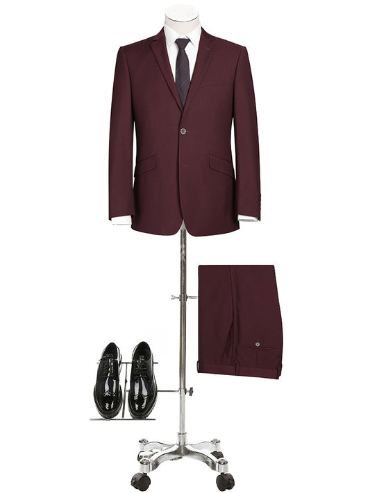 CRÉEZ VOTRE FORFAIT : Nouveau costume bordeaux (Le forfait comprend : un costume 2 pièces, une chemise, une cravate ou un nœud papillon, et une pochette assortie)