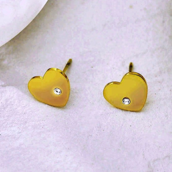 CUORE Gold: Heart Shaped Solitaire Zirconia Stud Earrings