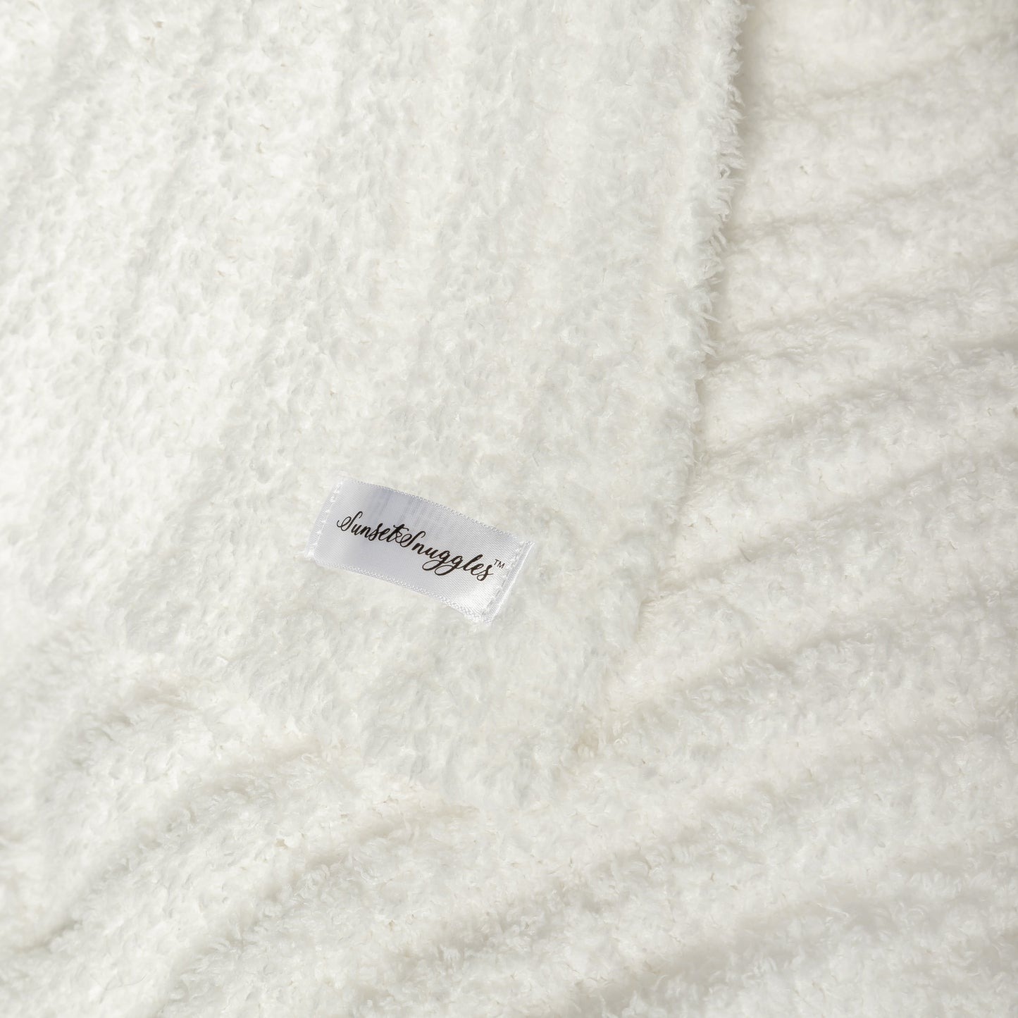 White Ribbed Extended Throw