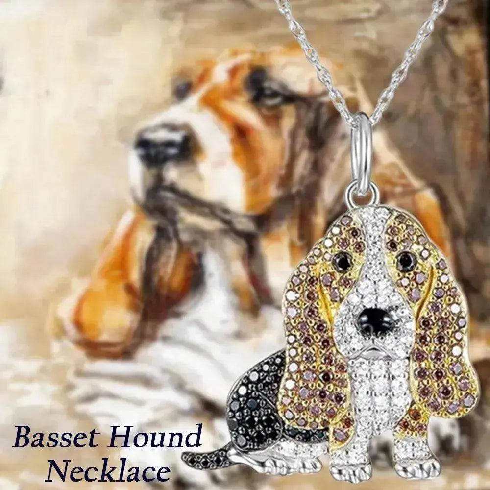 Joli collier pendentif Chien Basset