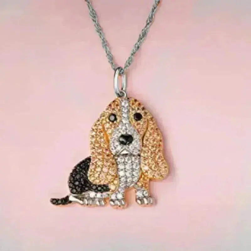 Joli collier pendentif Chien Basset