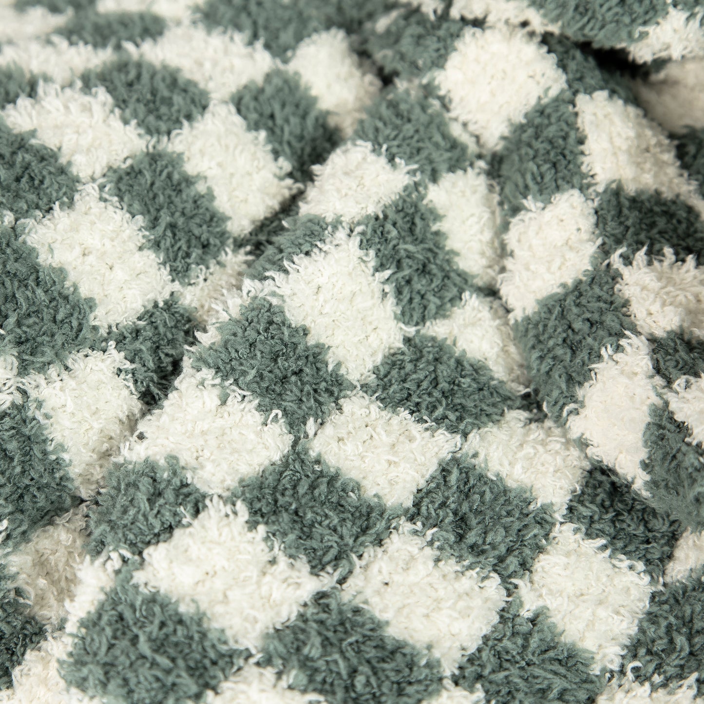 Baby's Breath & Forest Green Check Print Extended Throw