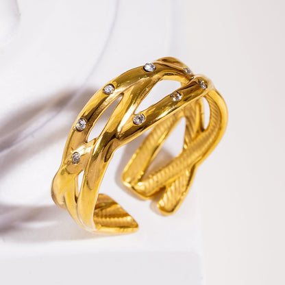 DARI: Intertwined Stacked Ring with Mini Zirconia Highlights