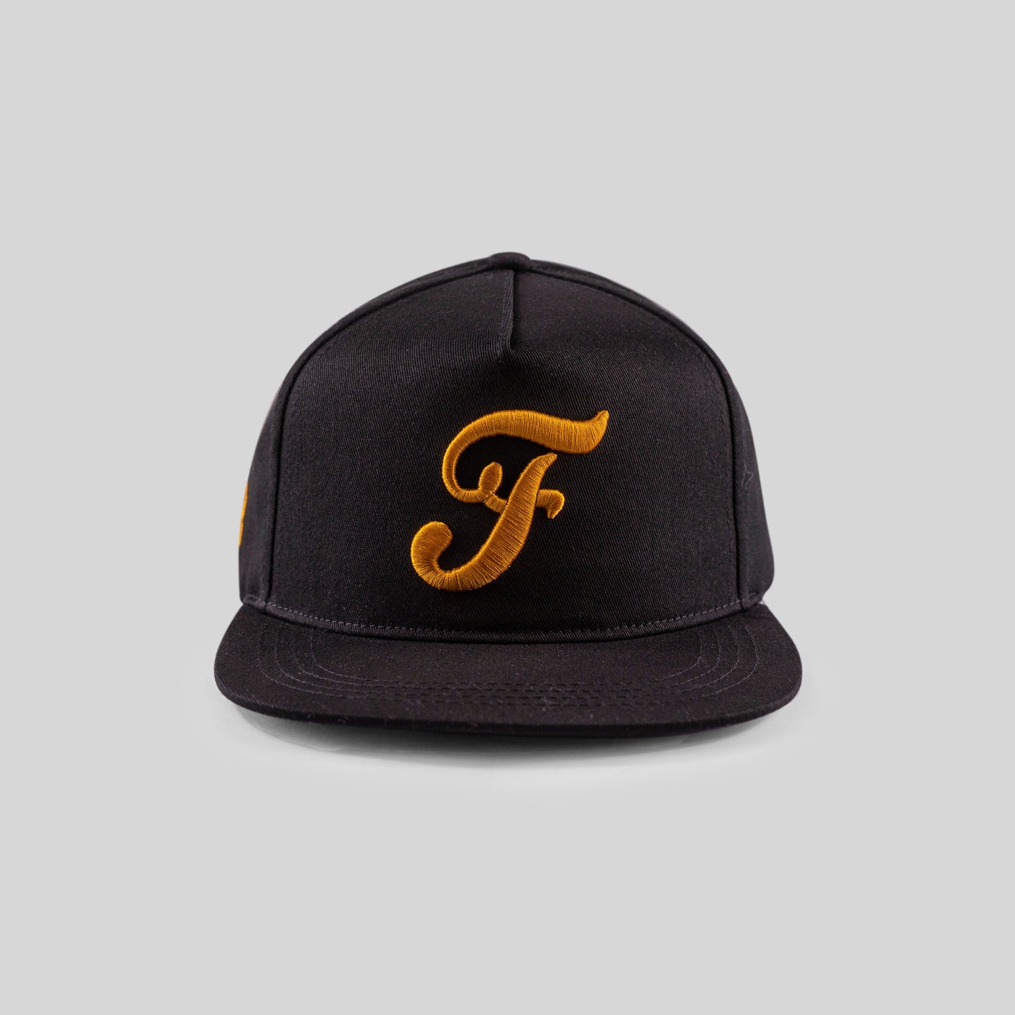 Casquette avec logo alternatif « F »