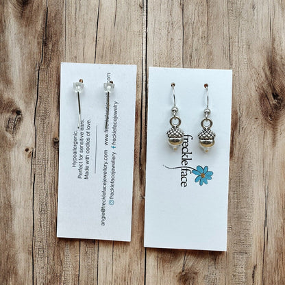 Boucles d'oreilles simples glands – Boucles d'oreilles minimalistes inspirées de l'automne en métaux mélangés