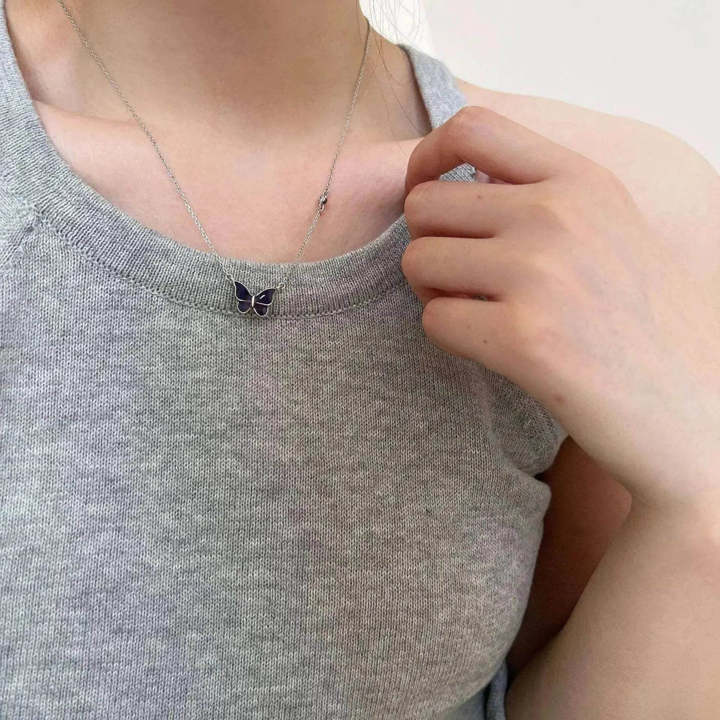 Fashion Novelty S925 Sliver Color-changing Butterfly Necklace