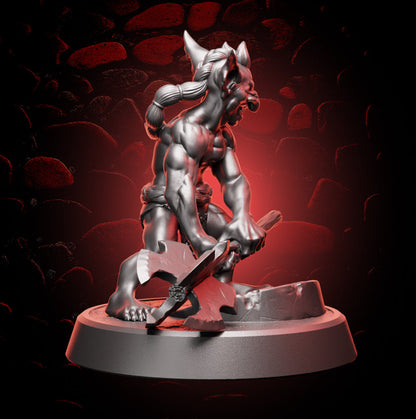 Goblin Fighter | Maces | Medium (1in base) | 5e