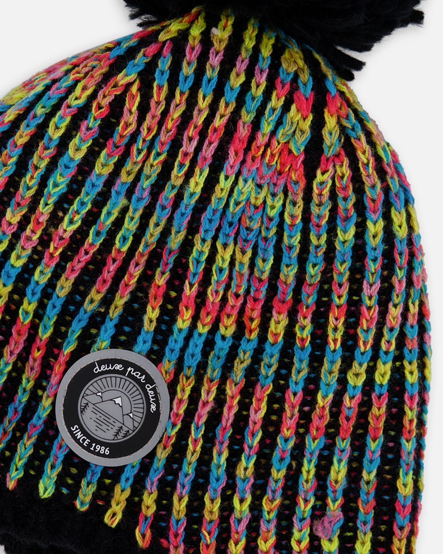 Bonnet péruvien tricoté doublé à pompon noir et multicolore