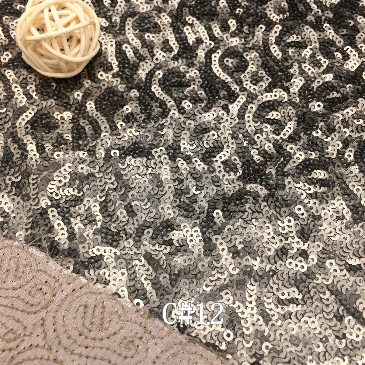 Tissu brodé haute qualité RX258 en satin, mat, haute densité, pailleté, 3mm, 13 coloris, base blanche