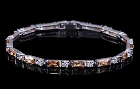 CWWZircons – bracelet de Tennis en cristal autrichien pour femme, breloque CZ, rouge, vert, bleu, cadeau de noël et de nouvel an, CB087