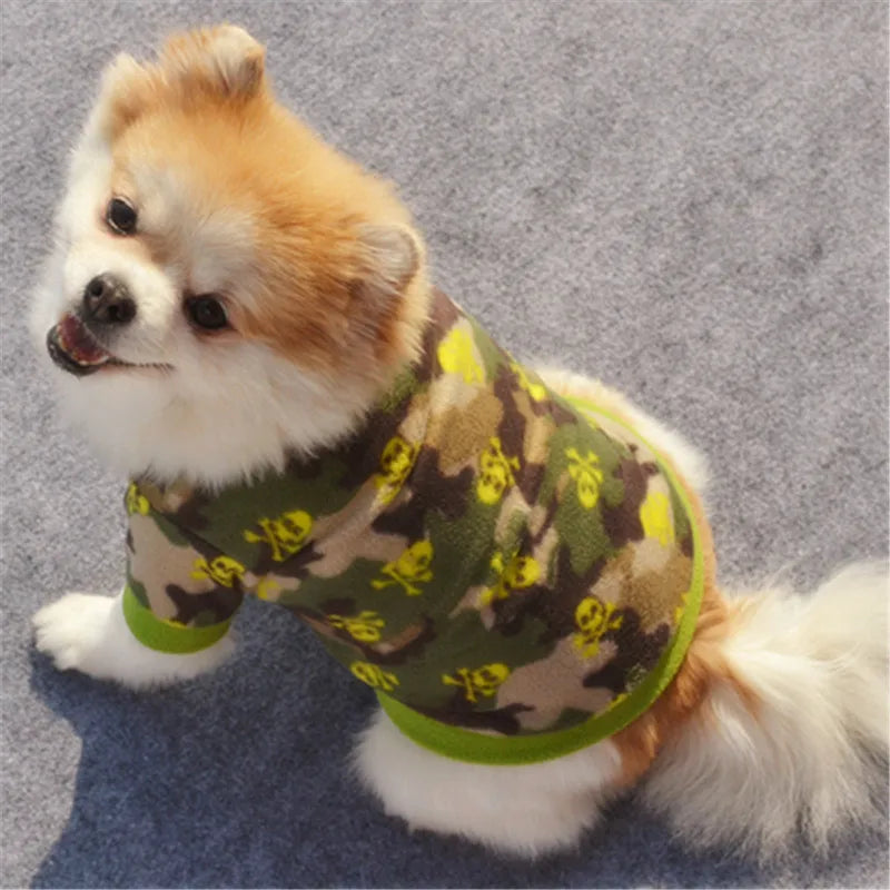 Vêtements chauds en molleton pour animaux de compagnie, manteau mignon à imprimé tête de mort pour chiens, veste chemise pour chiots, pull pour bouledogue français, vêtements de camouflage pour chiens