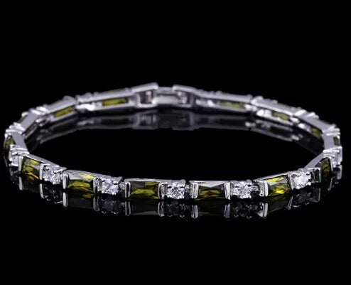 CWWZircons – bracelet de Tennis en cristal autrichien pour femme, breloque CZ, rouge, vert, bleu, cadeau de noël et de nouvel an, CB087