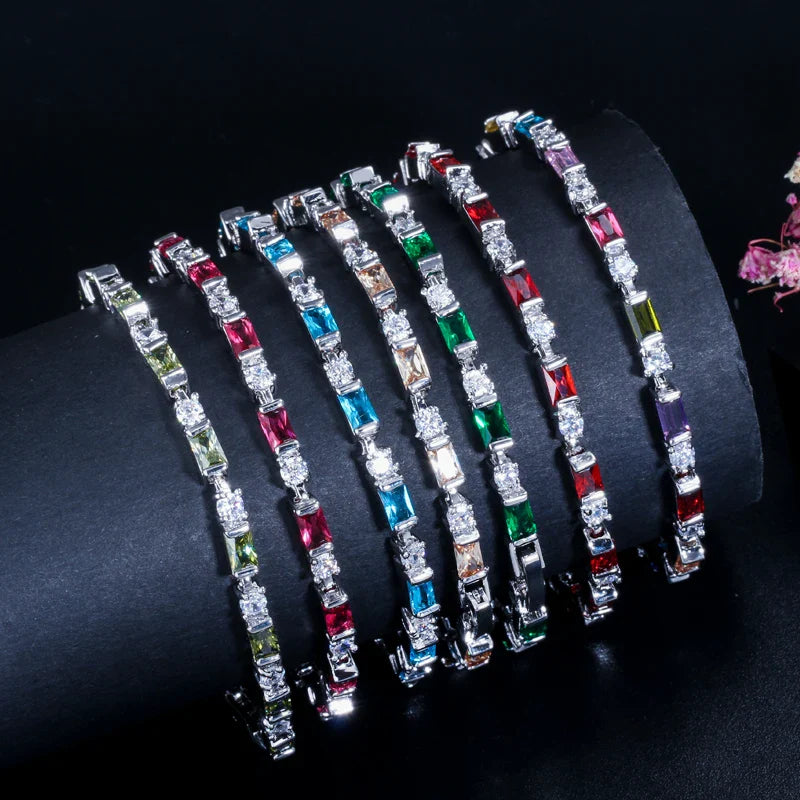 CWWZircons – bracelet de Tennis en cristal autrichien pour femme, breloque CZ, rouge, vert, bleu, cadeau de noël et de nouvel an, CB087
