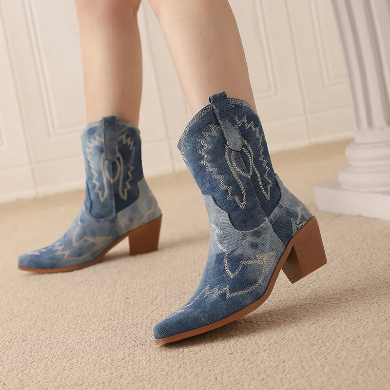 BUSY GIRL XY4777 Ladies Winter Boots Short Fur Warm 6cm Block Heels Custom Embroidery Western Boots Women Cowboy Boots