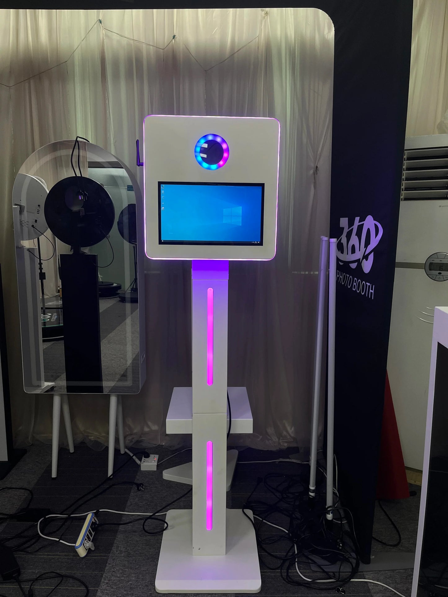 Camera White matrix Metal Digital Lcd Glam Bot Dlsr Led Open air Photobooth Dslr Photo Booth Shell With Camera Glam Filter