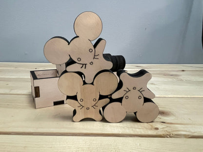 The Acrobats Mouse
