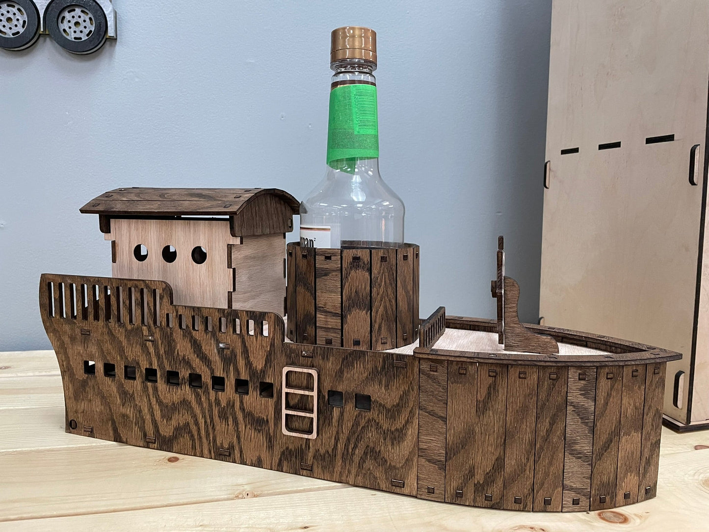 Wine Box Boat Shape