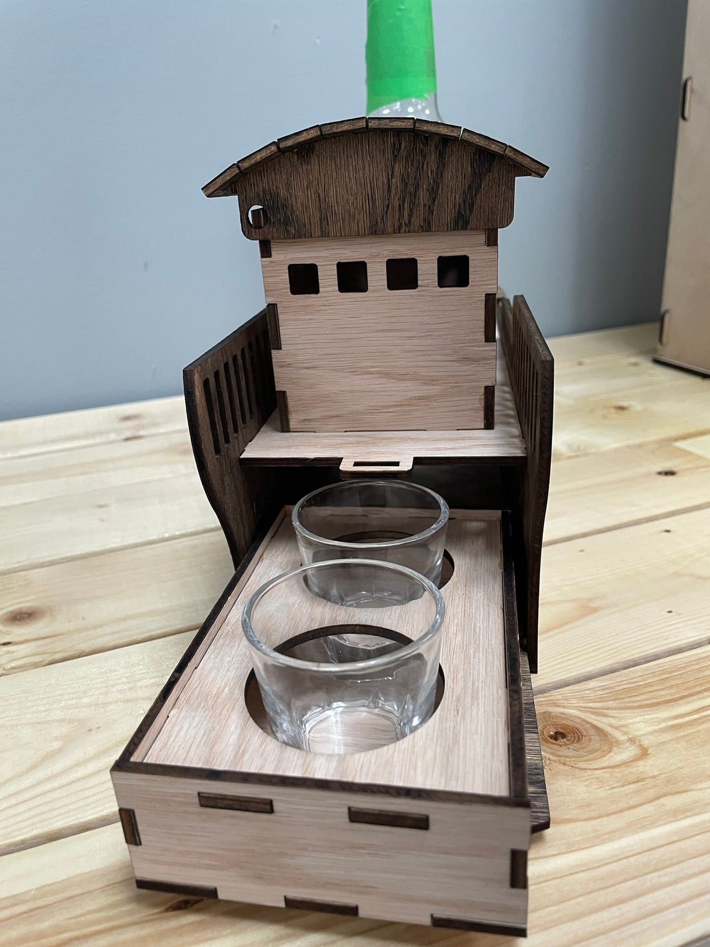 Wine Box Boat Shape