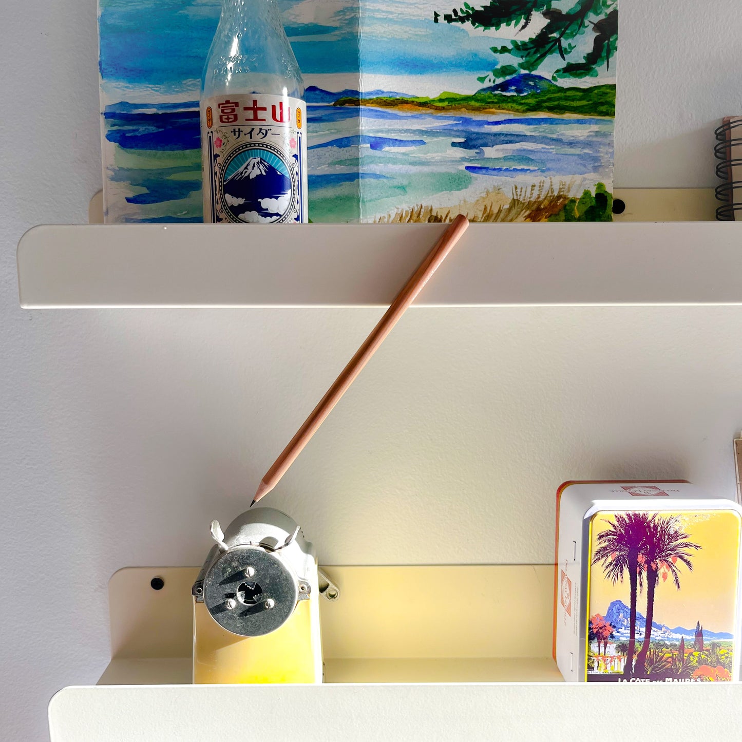 Magnetic pencil in cedar wood