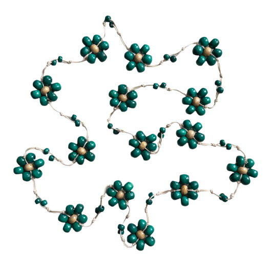 Collier de fleurs en perles de bois