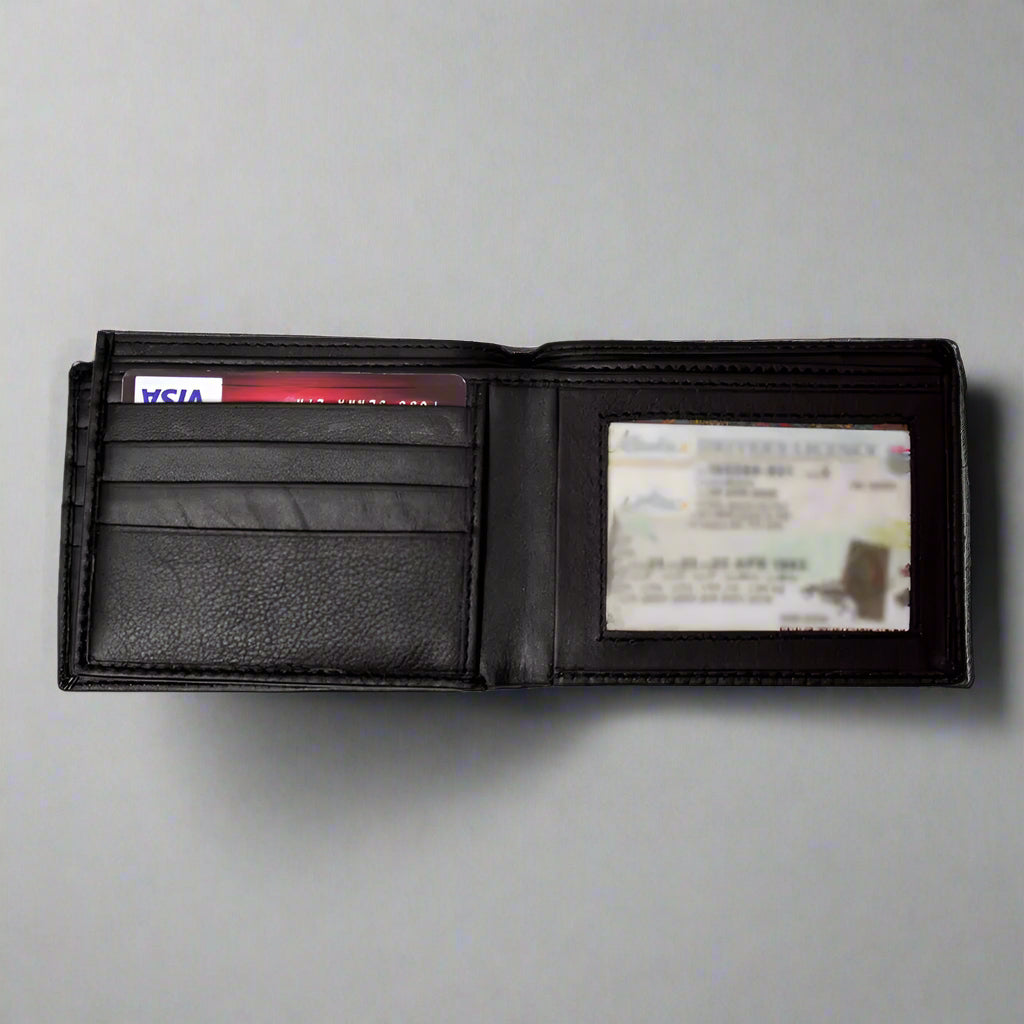 Portefeuille en cuir JBG International Men's Center Wing Bifold avec protection RFID