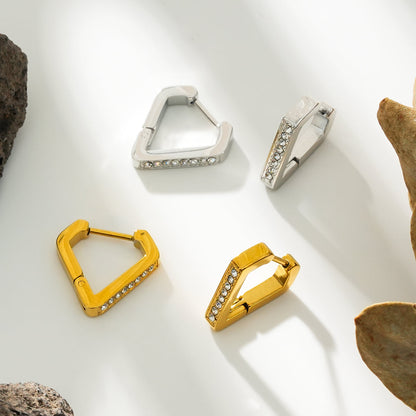 MARIETTA Or blanc (Tonalité argentée) : Mini créoles triangulaires avec zircons pavés