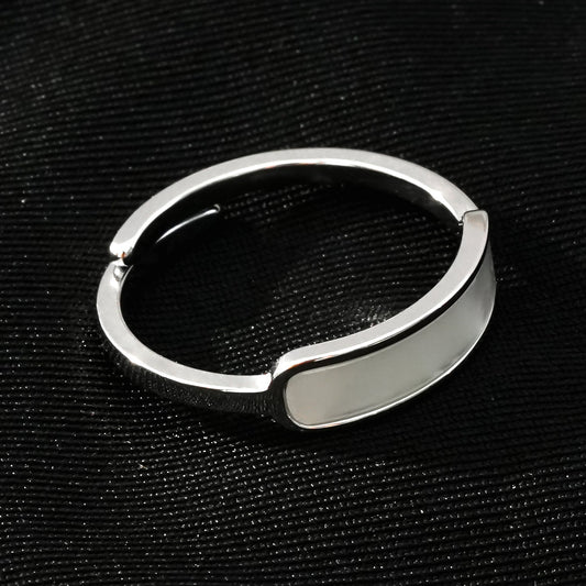 Bague PEILLON Or Blanc (ton Argent) : Incrustation moderne minimaliste en coquillage naturel