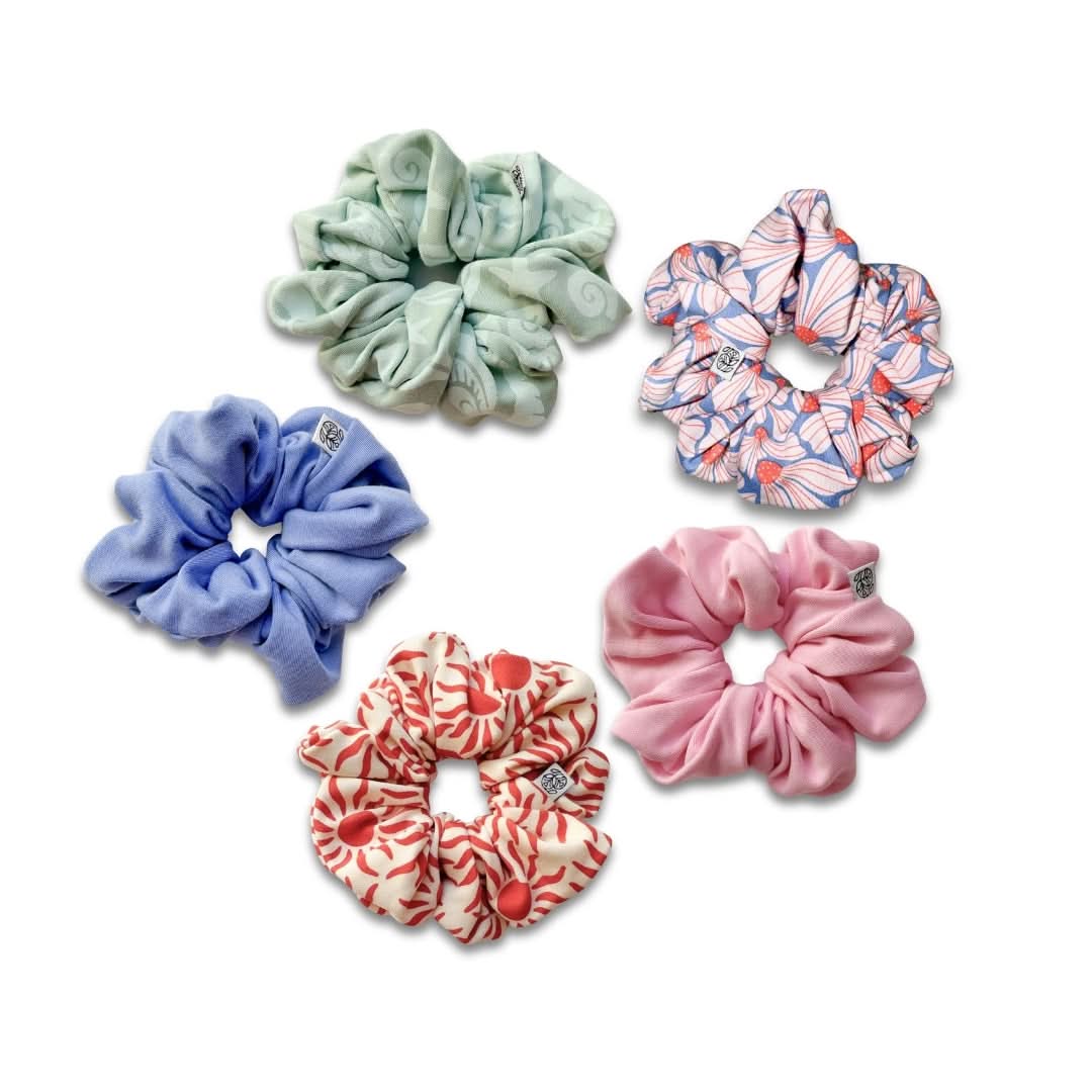 Bamboo Scrunchie | Taffy Pink