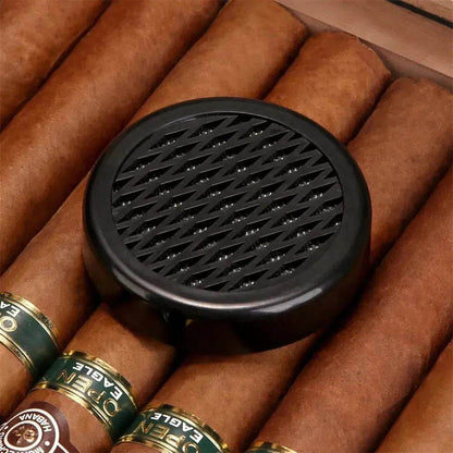 Portable Cedar Wood Humidifying Moisturizing Cigar Box Humidor Case