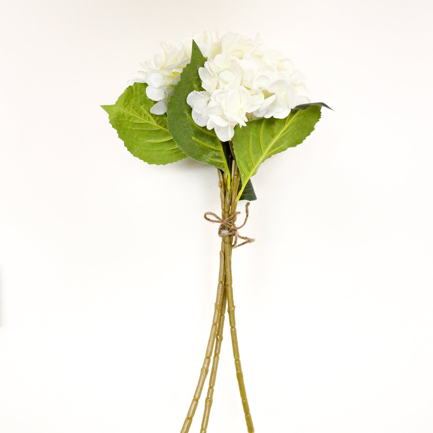 Bouquet d'Hortensias Artificiels Blancs Encino 45,7 cm X 20,3 cm (Lot de 3)