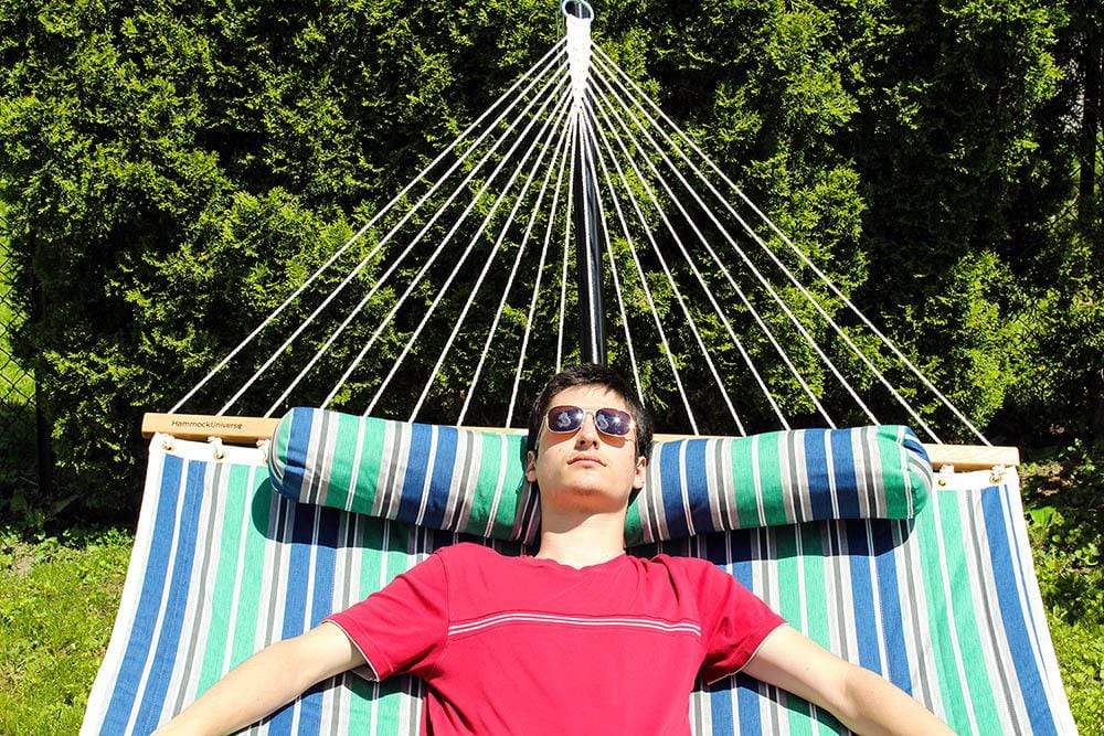 Deluxe Quilted Hammock with 3-Beam Stand