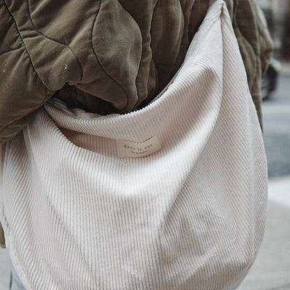 Sac Croissant en Corduroy - Bandoulière Ajustable & Fermeture Éclair