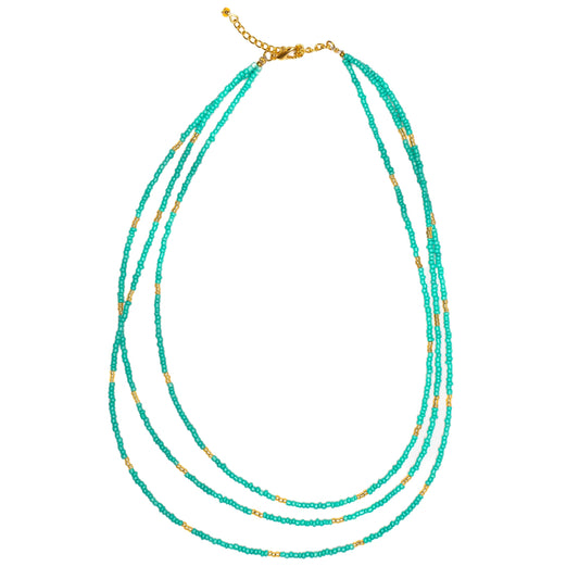 Collier triple rang de perles de rocaille avec accents dorés