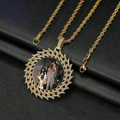 Round Diamond Sun Flower Frame Couple Commemorative Necklace