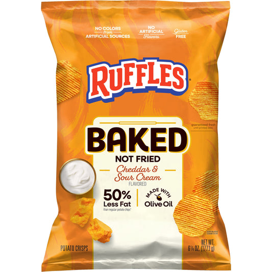 Croustilles de pommes de terre Ruffles Cuites au four saveur Fromage cheddar et Crème sure, 50 % moins de matières grasses, 177 g