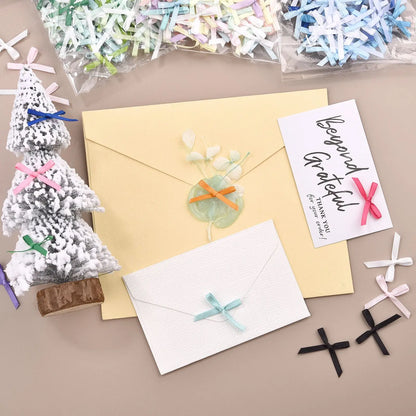 100 mini-nœuds en ruban, fleurs en satin, nœuds à faire soi-même, embellissements pour l'artisanat, accessoires pour l'artisanat, fournitures de décoration de Noël