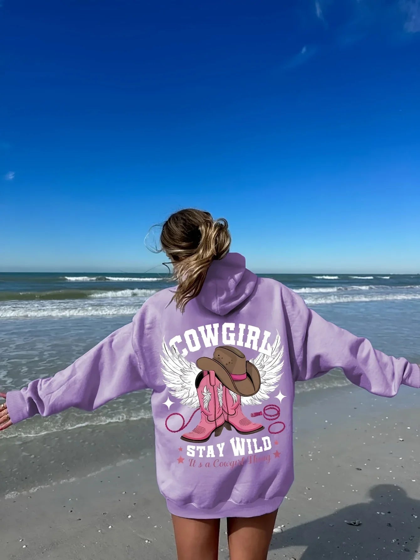 Sweat à capuche western chic pour femme – Pull doux et extensible à manches longues avec capuche brodée d'un chapeau et de bottes de cowboy
