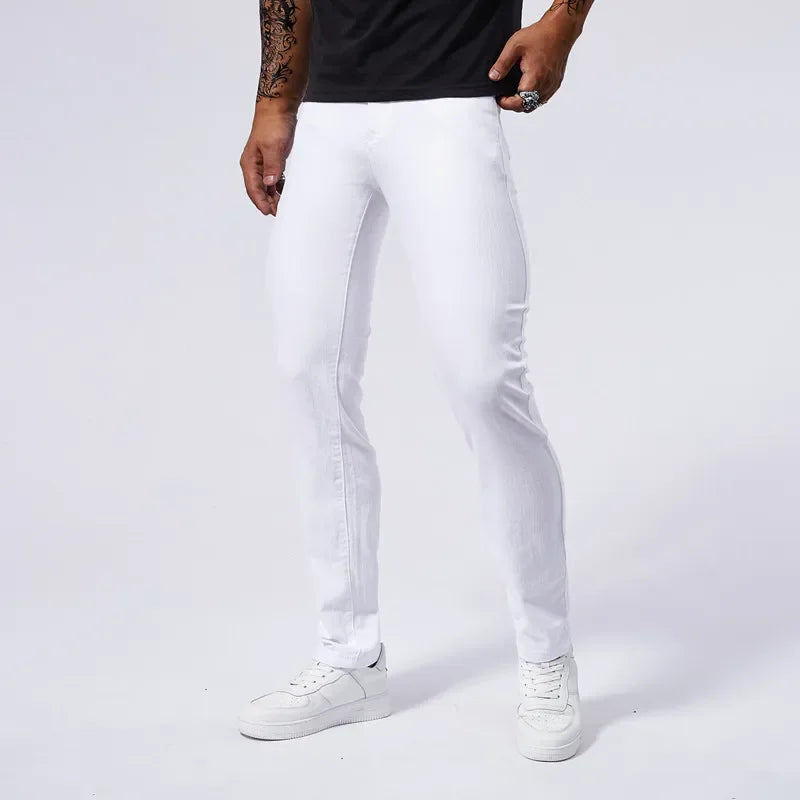 Jeans décontracté blanc pour hommes Nouveau pantalon en denim Confortable Mode extensible Coupe ajustée Droite Pantalon Homme Vêtements Streetwear