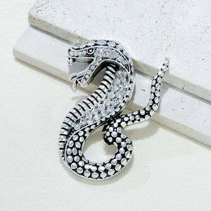 Broches serpent du zodiaque Vintage, strass créatifs pour hommes et femmes, vêtements animaux, bijoux cadeaux du nouvel an, nouvelle collection 2025